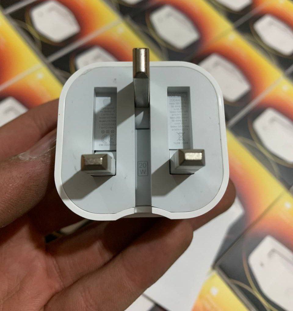 🎗کلگی شارژ اصلی 20W آیفون 3PIN